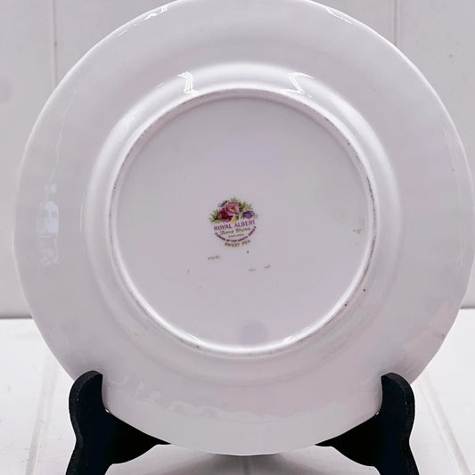Royal Albert bone china plate, Sweet Pea design, vintage homeware