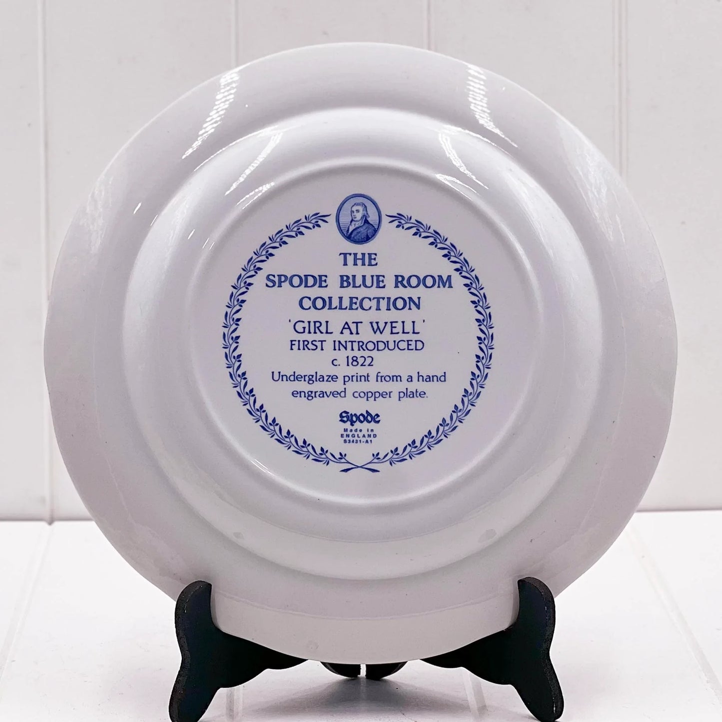 Spode Blue Room Collection Girl at Well Plate - Georgian Transferware 26cm