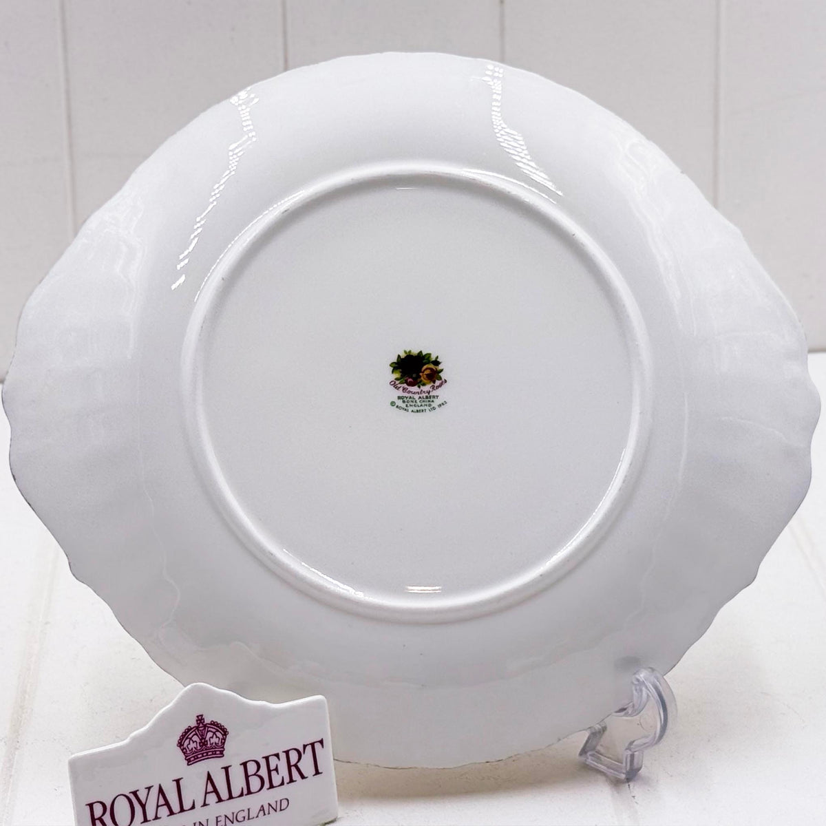 Royal Albert Old Country Roses Cake Plate — Tabbed, 27cm x 25cm, Vintage Bone China, Made in England