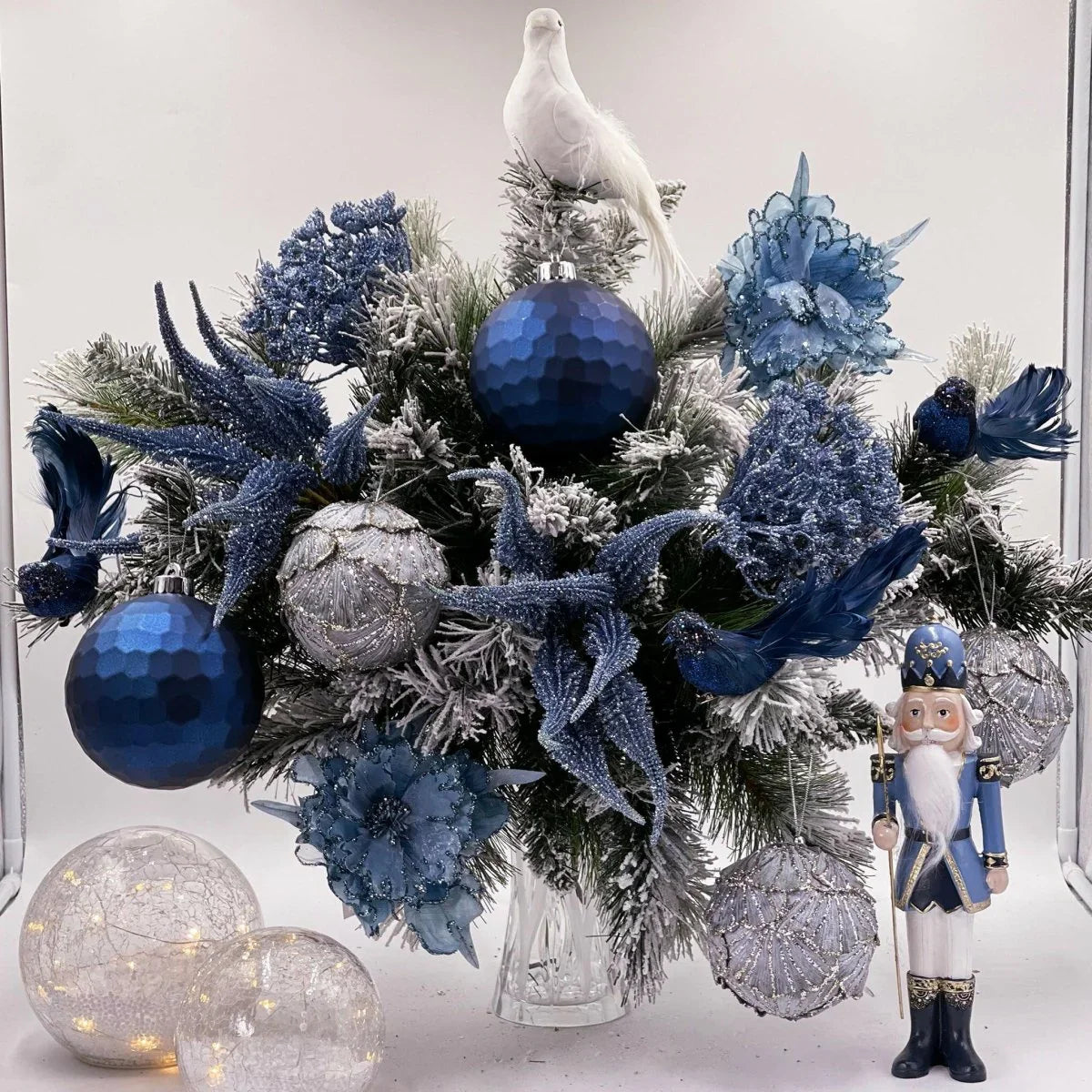 Que Floral Stem Blue - Exquisite Homewares