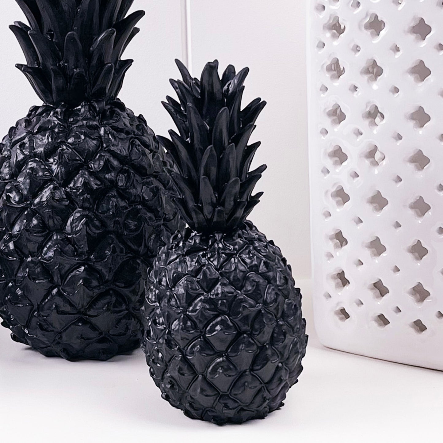 Rich Black Pineapple - Exquisite Homewares