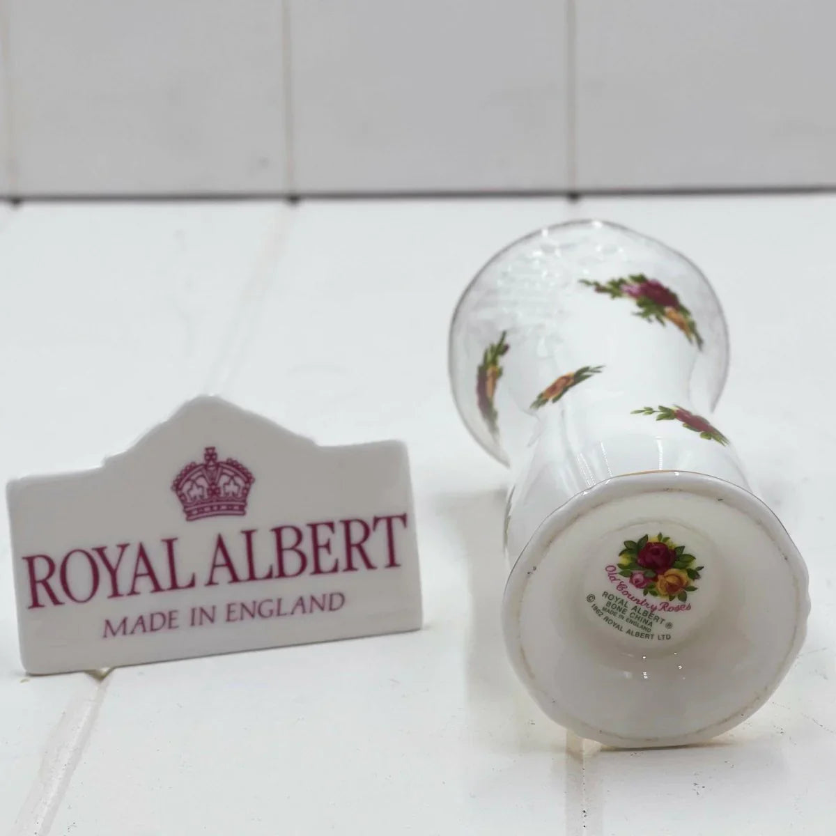 Royal Albert Old Country Roses Victorian Vase - Exquisite Homewares