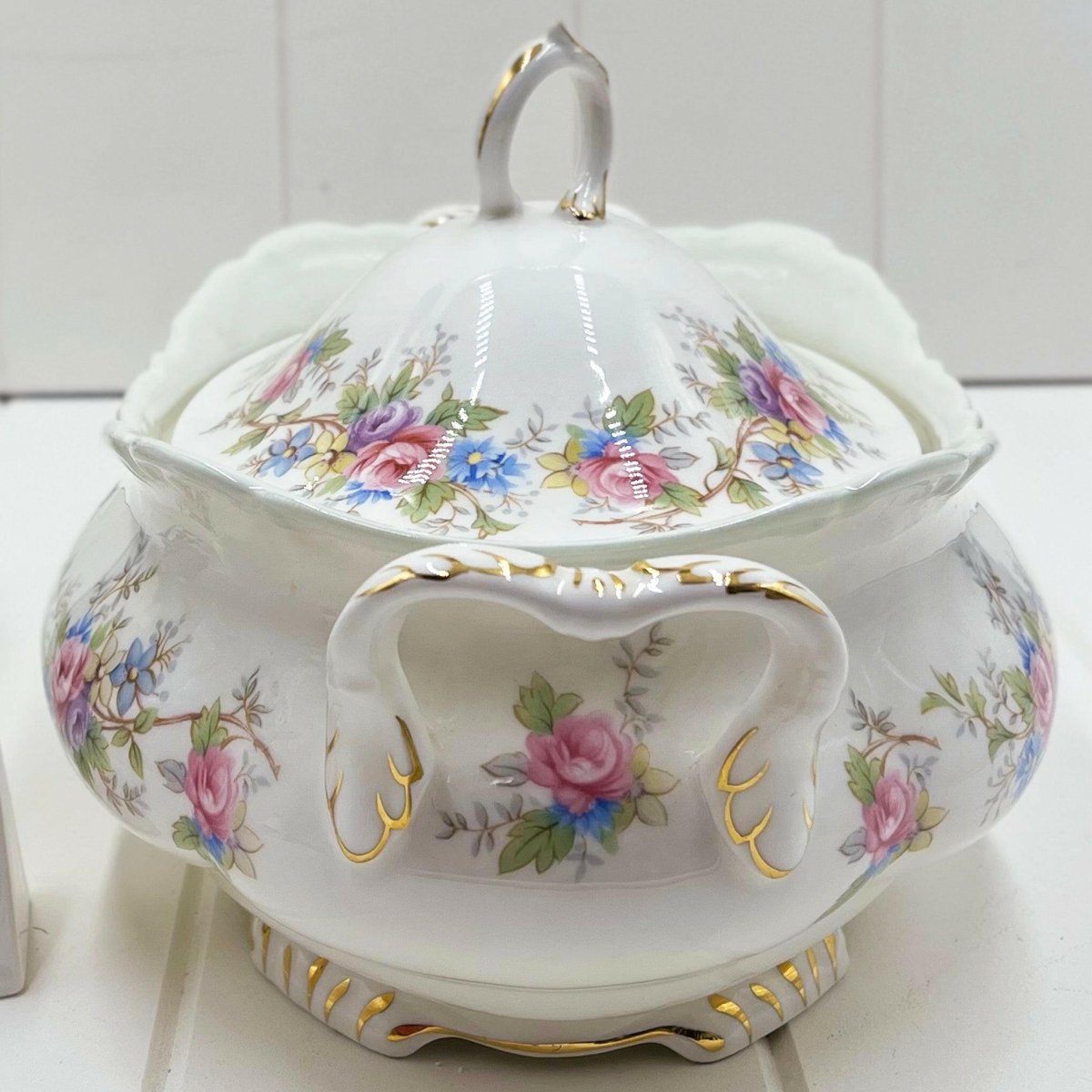 Royal Albert Vintage Colleen Tureen - Exquisite Homewares