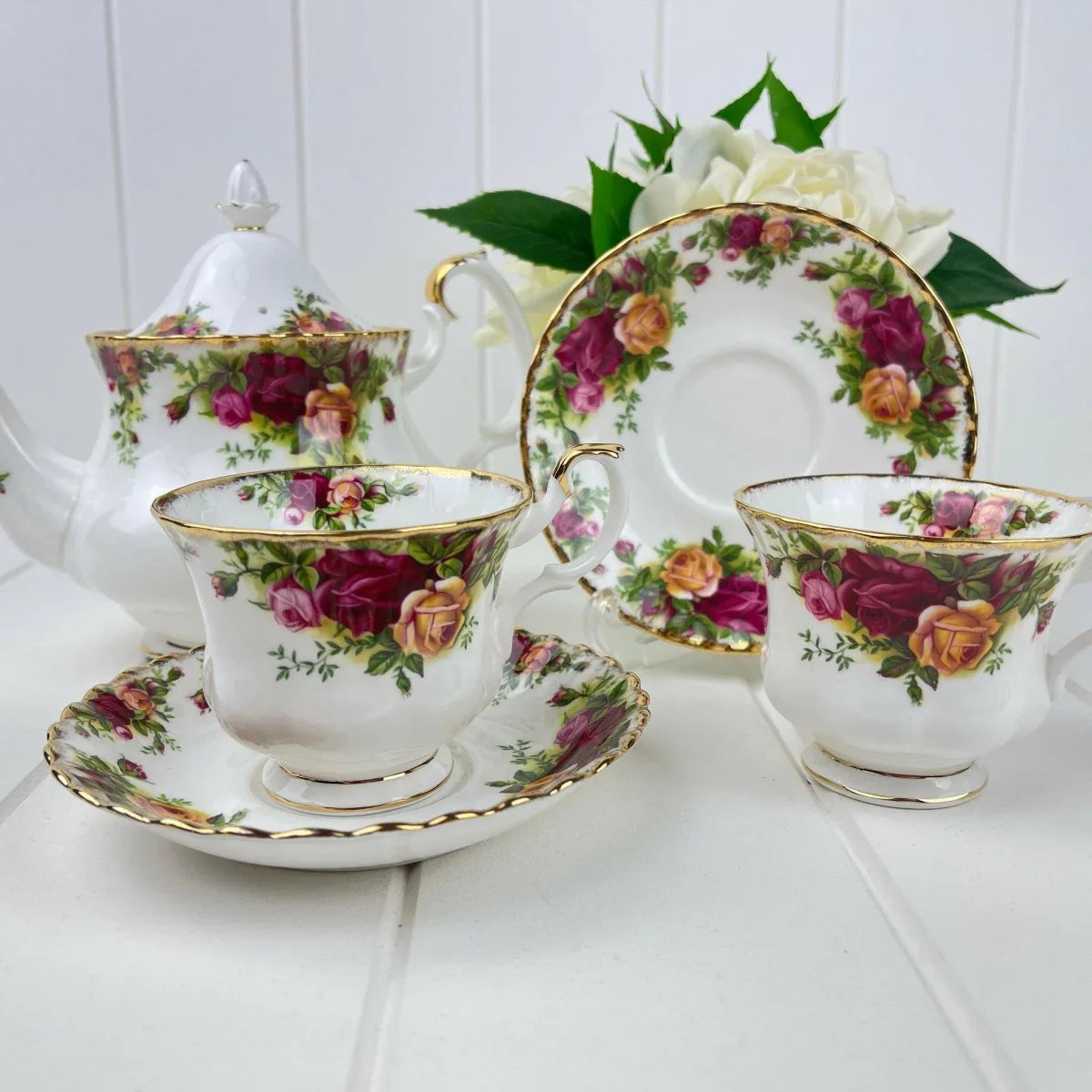 Royal Albert Vintage Old Country Roses Duo - Exquisite Homewares