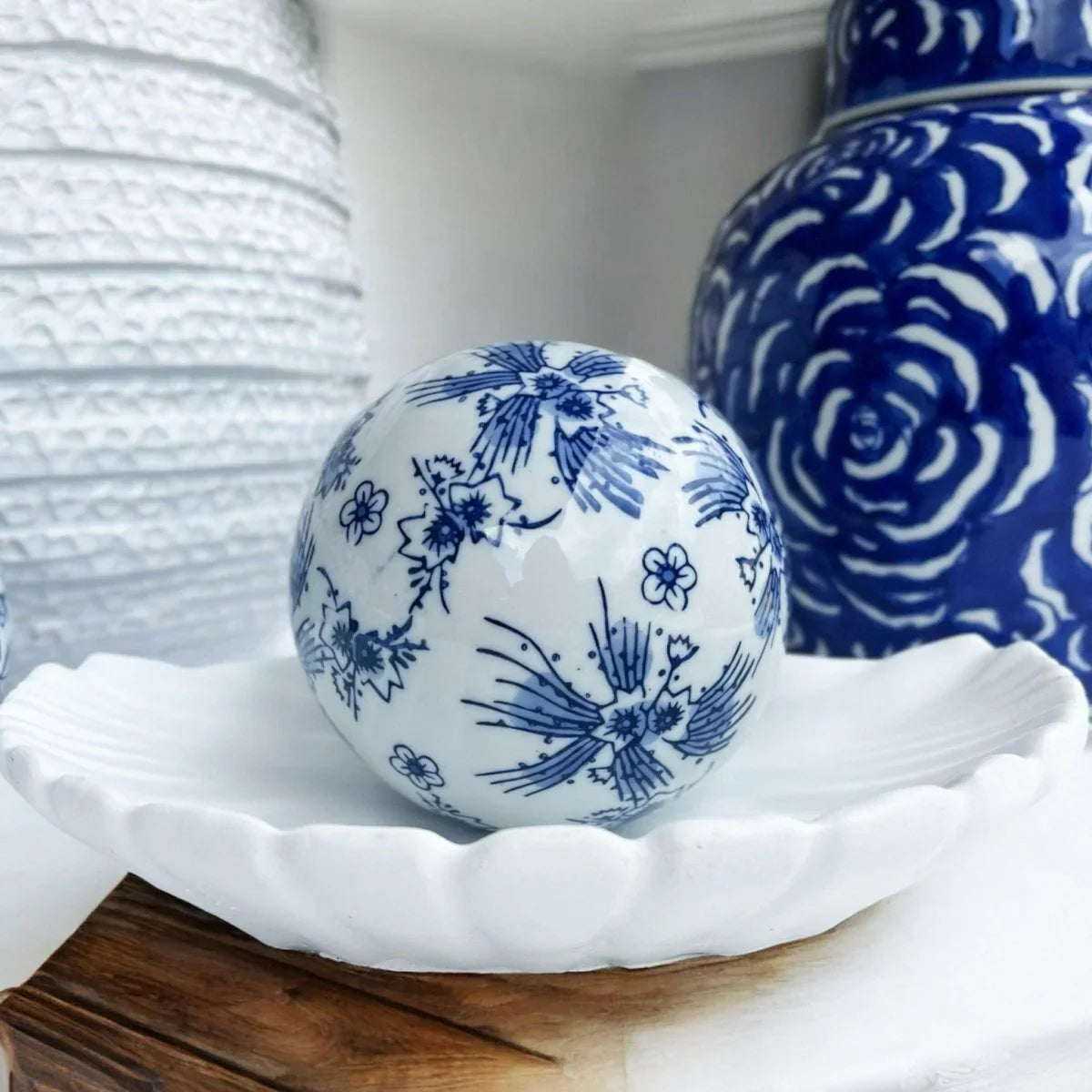 10cm Blue & White Deco Balls - Exquisite Homewares 