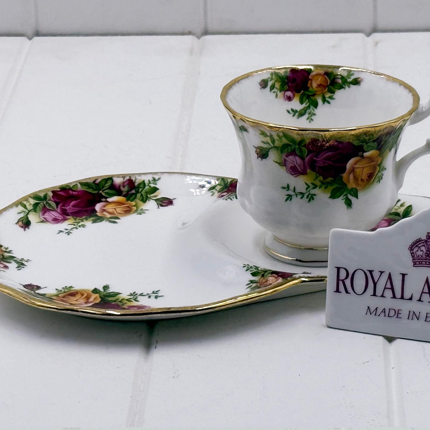 Royal Albert Old Country Roses Tennis Set