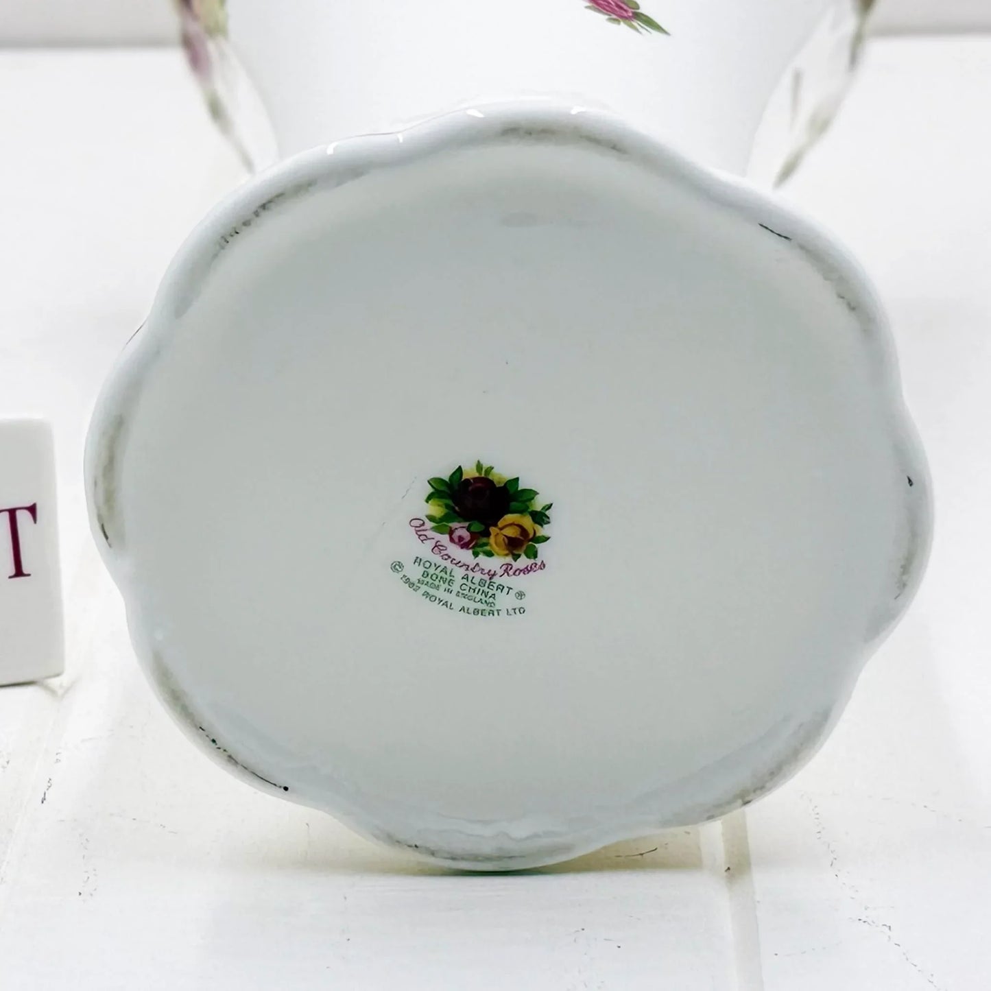 Royal Albert Vintage Old Country Roses 26cm Vase