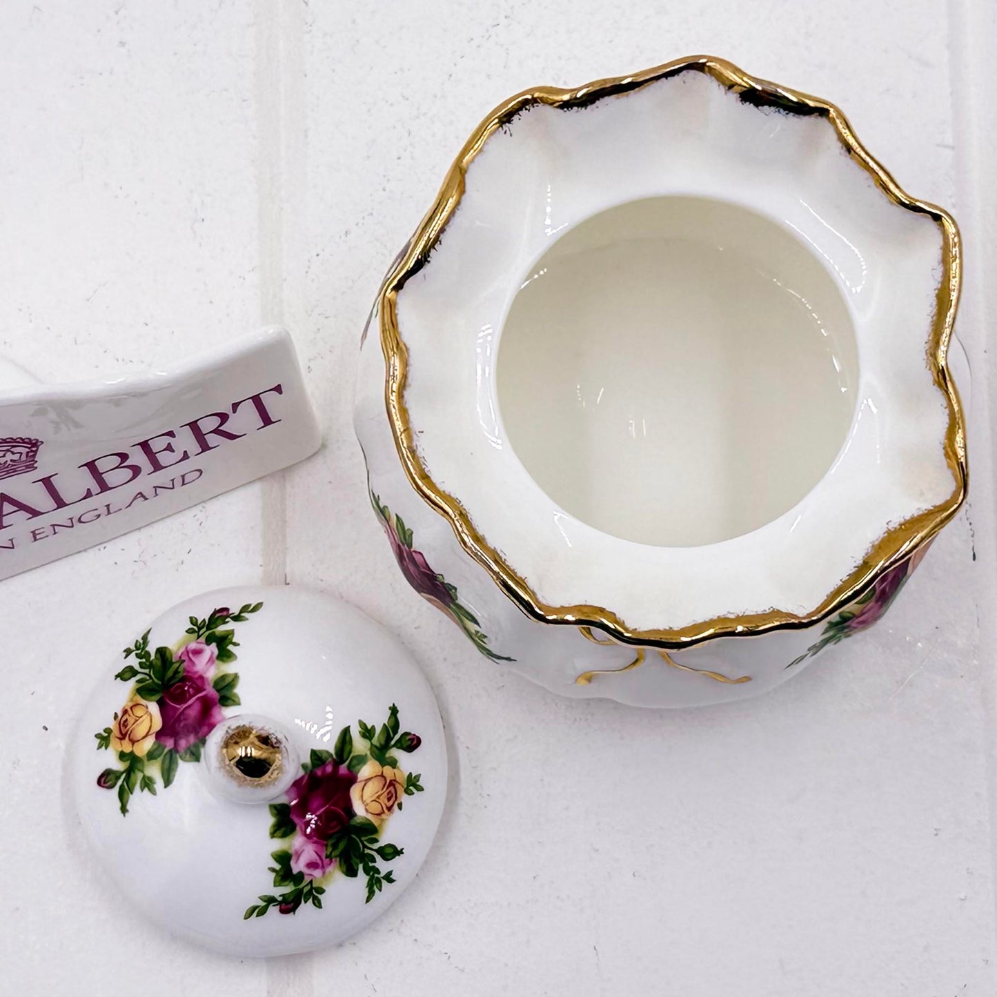 Royal Albert Old Country Roses Dorothy Pot