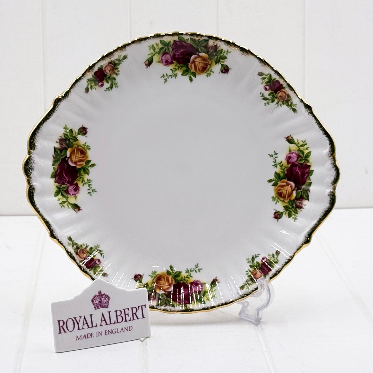 Royal Albert Old Country Roses Cake Plate — Tabbed, 27cm x 25cm, Vintage Bone China, Made in England