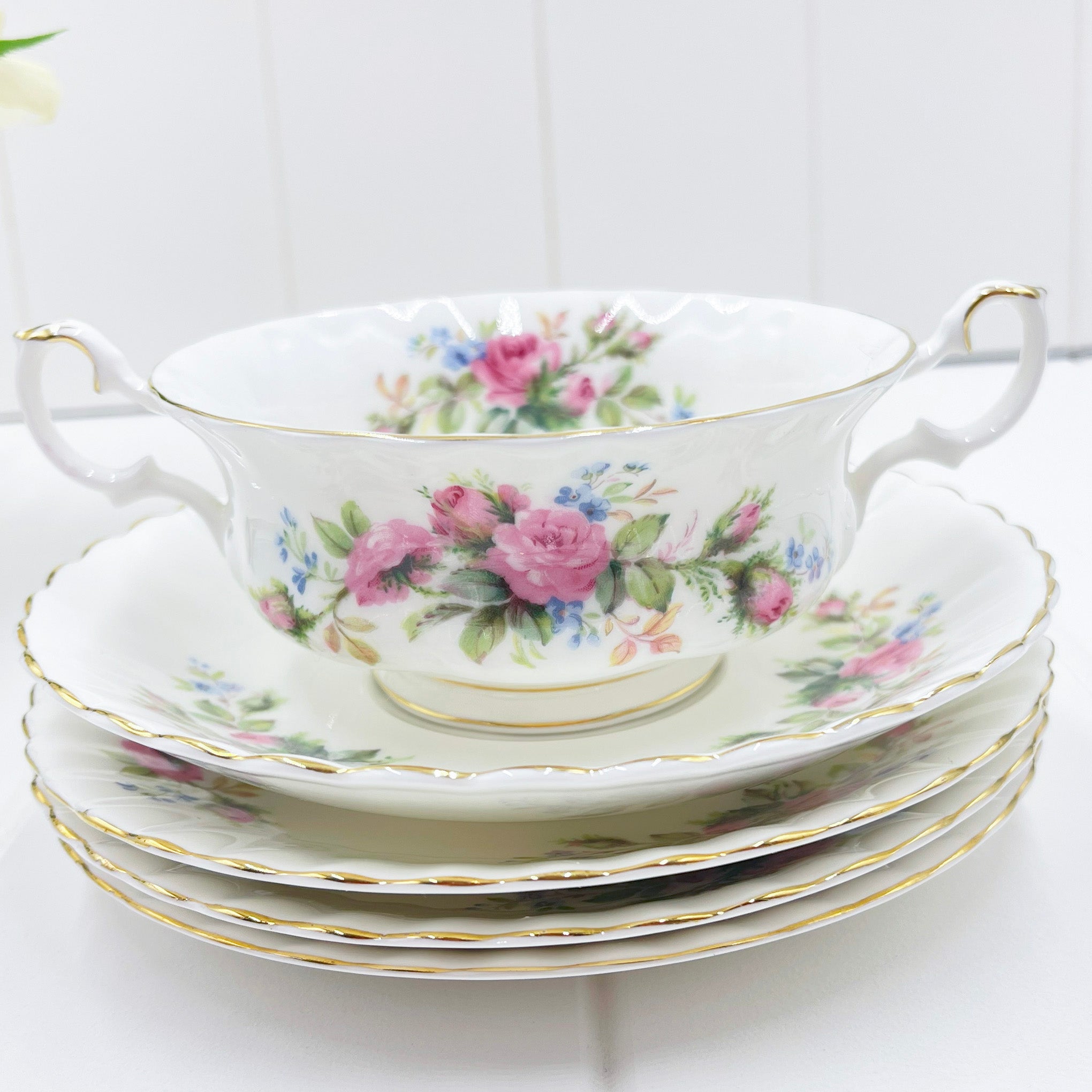 Royal Albert Vintage Moss Rose Soup Coupes x 4