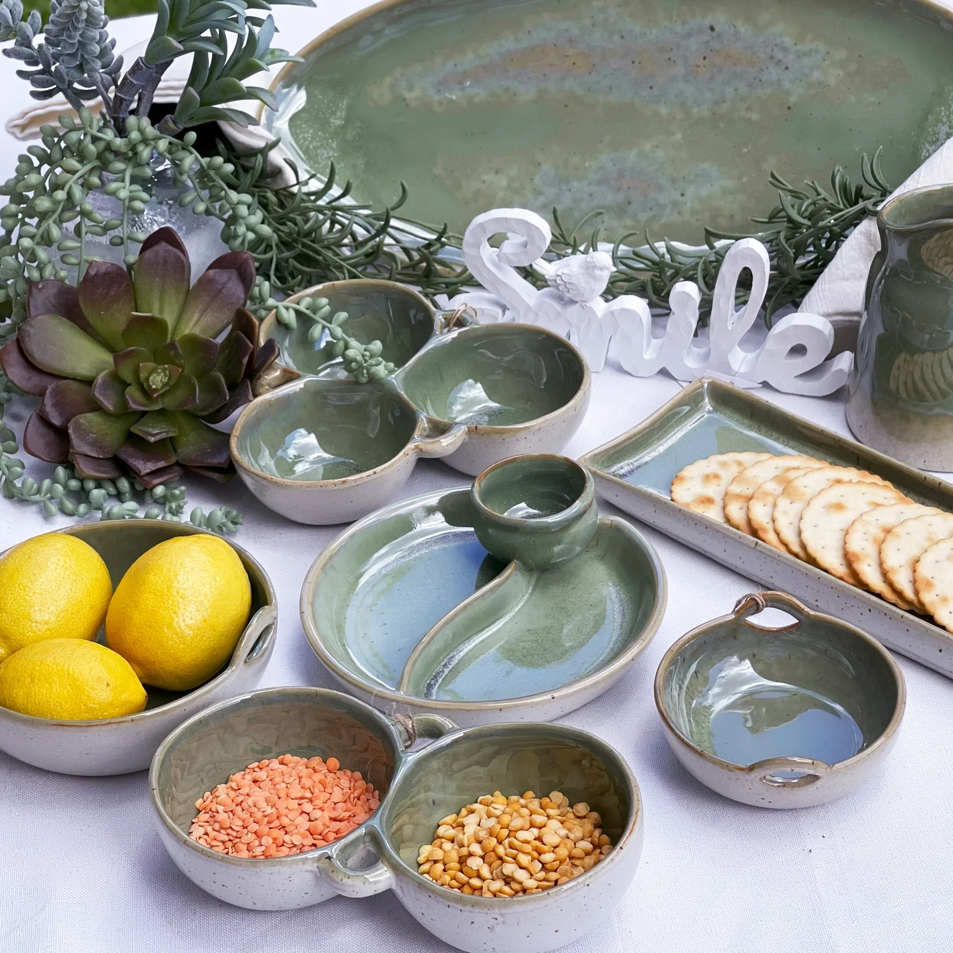 Mediterranean Olive Small Handle Bowl - Exquisite Homewares 