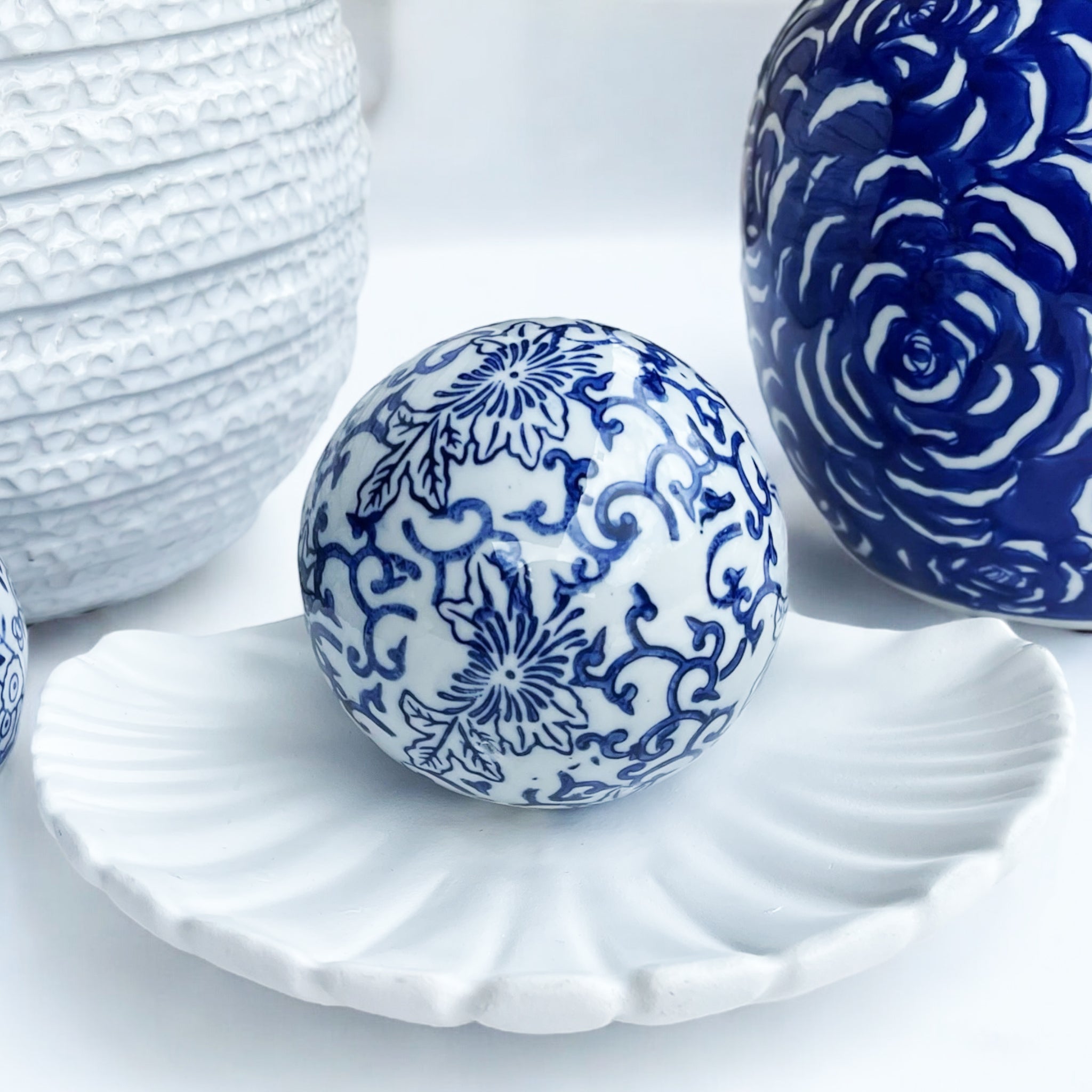 10cm Blue & White Deco Balls