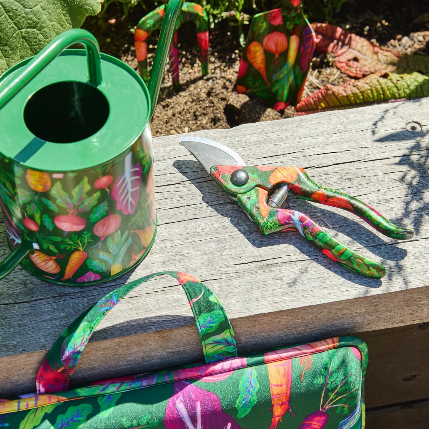 Veggie Soup Garden Tools and Gloves Set - 4-Piece Professional