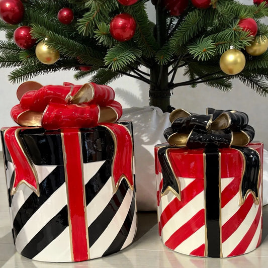 Black Striped Present  - 25.5cm