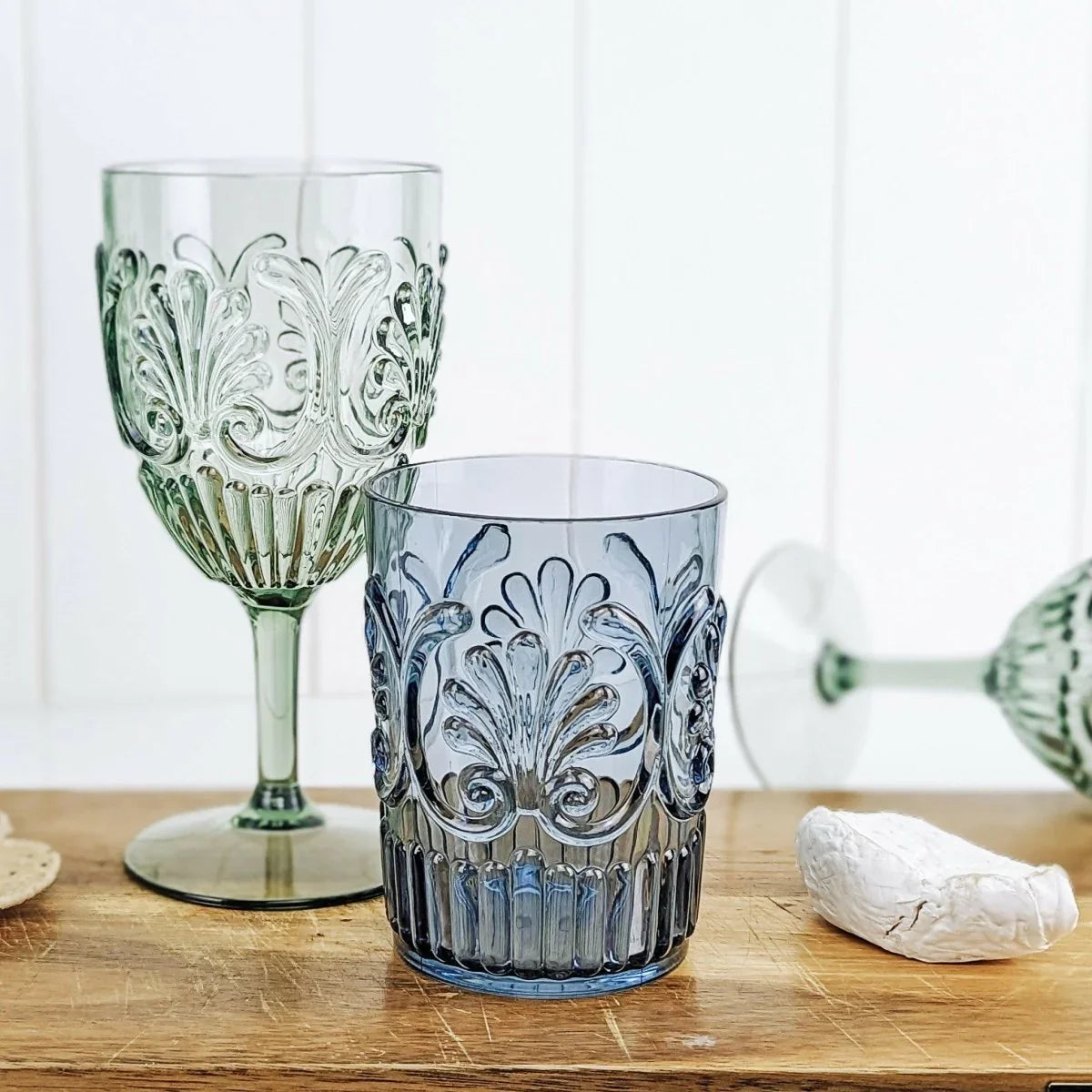 Acrylic Scollop Sage Green Wine Glass - Exquisite Homewares 