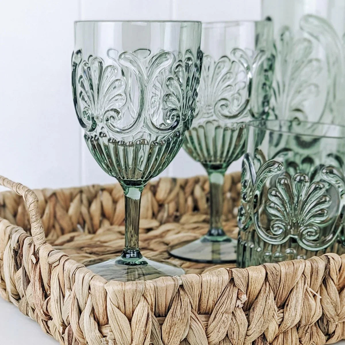 Acrylic Scollop Sage Green Wine Glass - Exquisite Homewares 