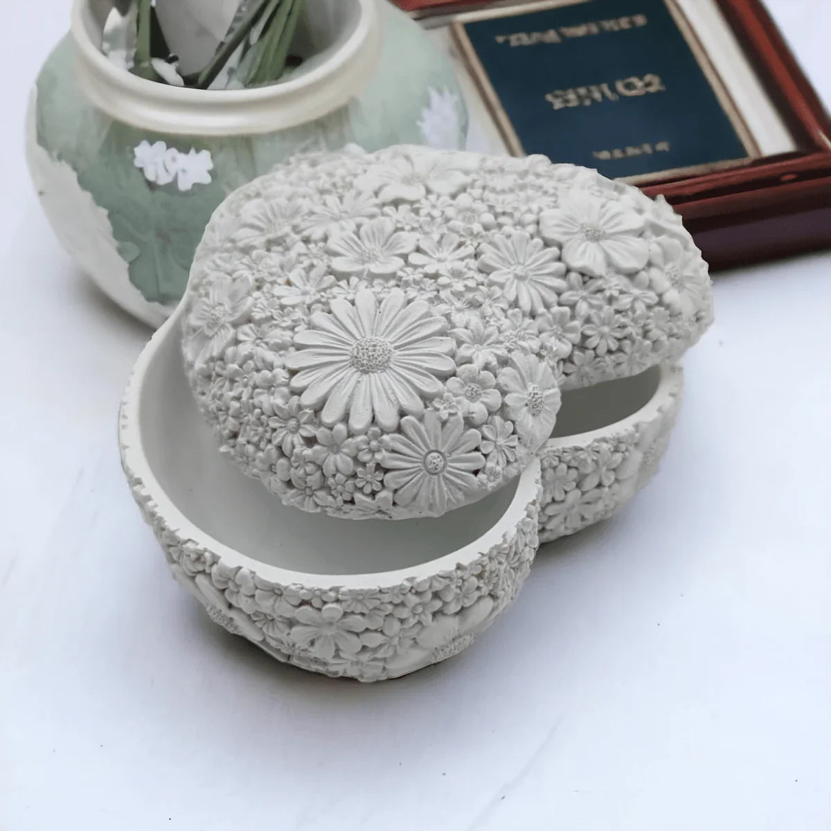 Floral Heart Trinket Box - White - Exquisite Homewares 