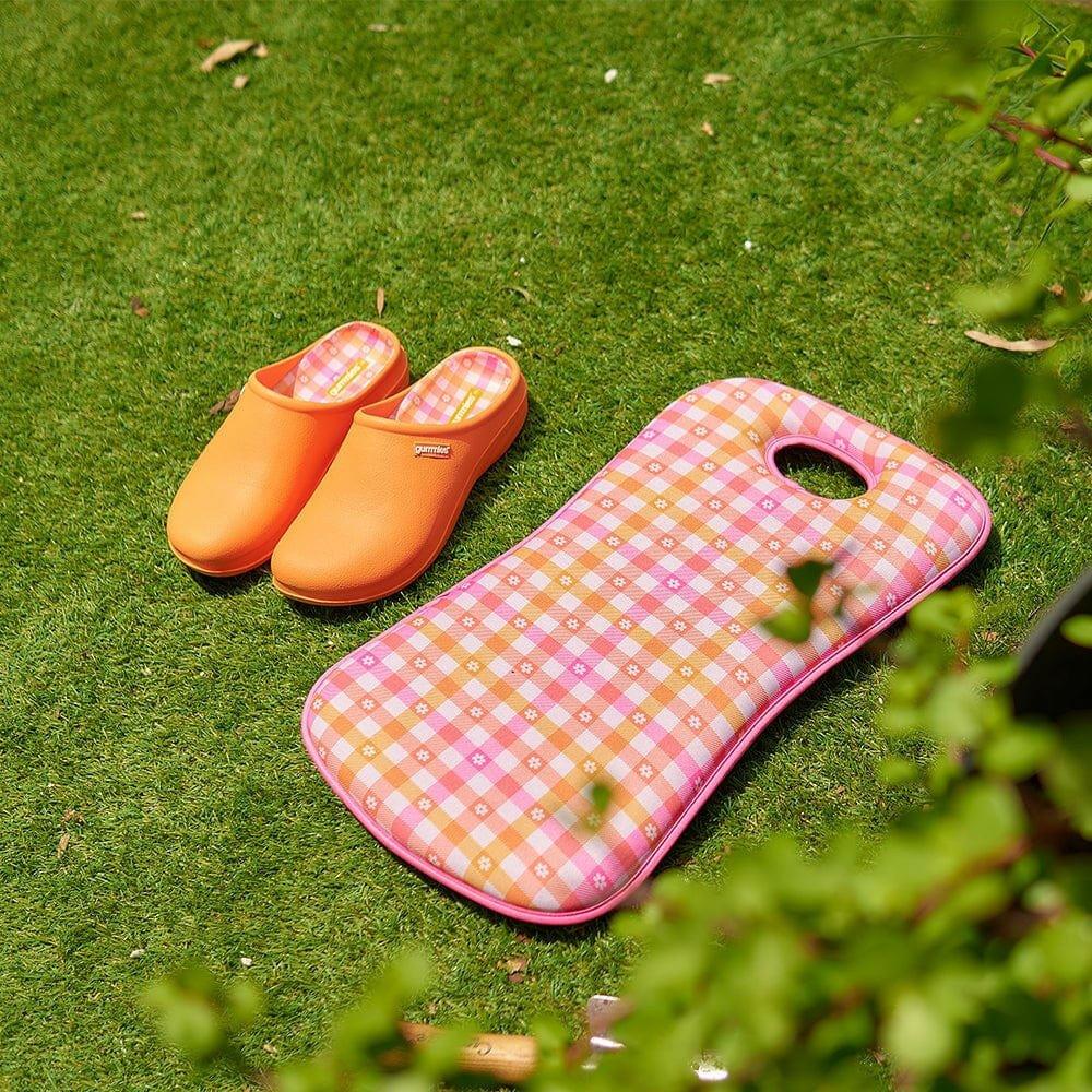Kneeling Mat - Daisy Gingham - Exquisite Homewares 