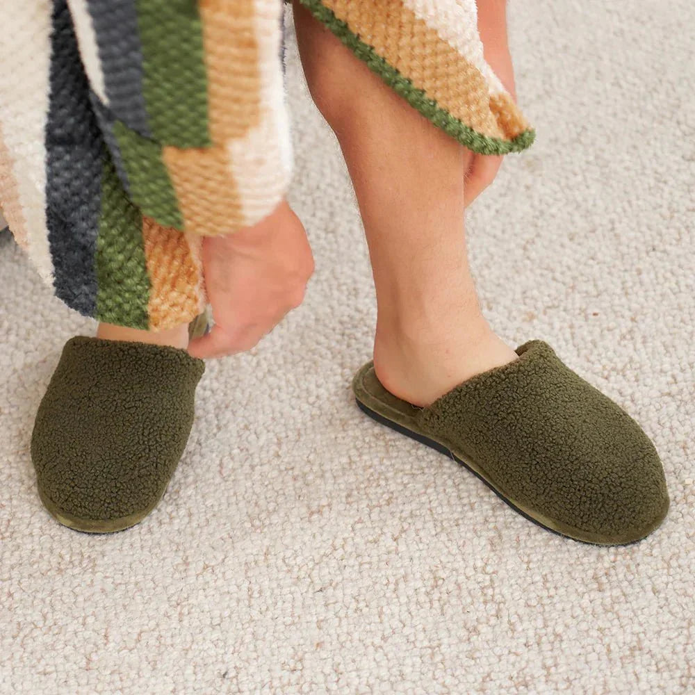 Mens Slippers - Cosy Sherpa - Black - Exquisite Homewares 