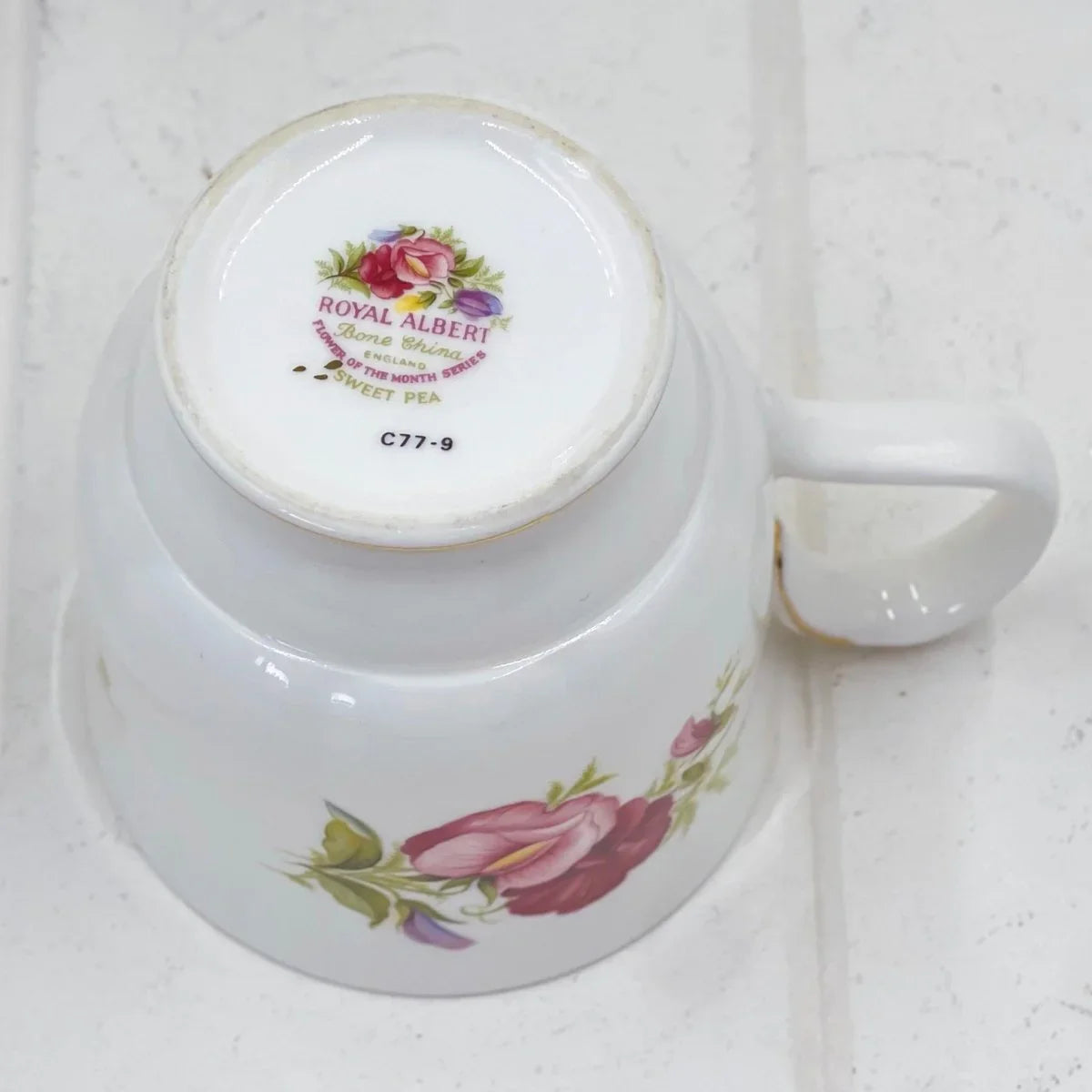 Royal Albert Flower of the Month April Mug - Montrose Shape Sweet Pea - Exquisite Homewares 