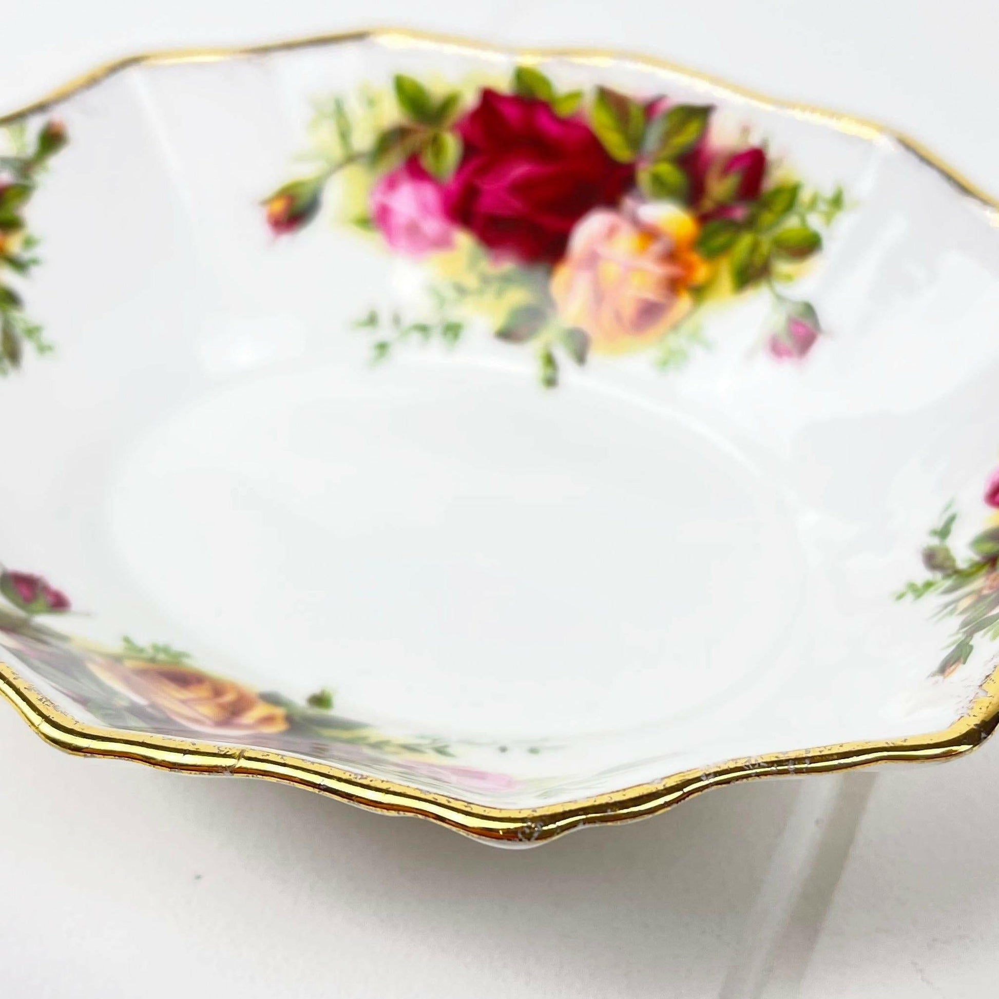 Royal Albert Old Country Roses Bon Bon / Nut Dish - Exquisite Homewares