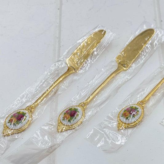 Royal Albert Old Country Roses Butter Spreader - Exquisite Homewares