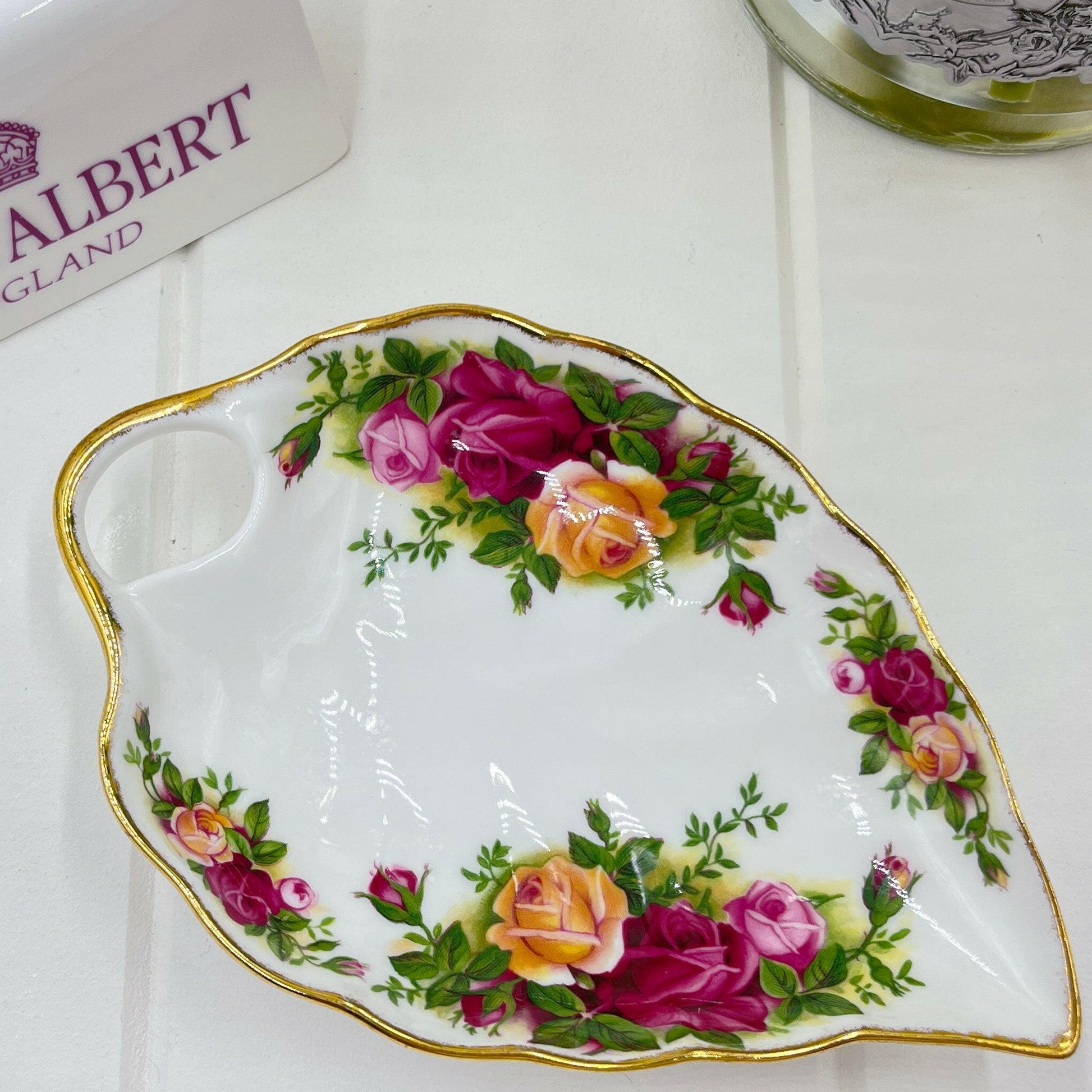 Royal Albert Old Country Roses Leaf Dish - Exquisite Homewares