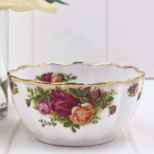 Royal Albert Vintage Old Country Roses Scalloped Bowl - Exquisite Homewares