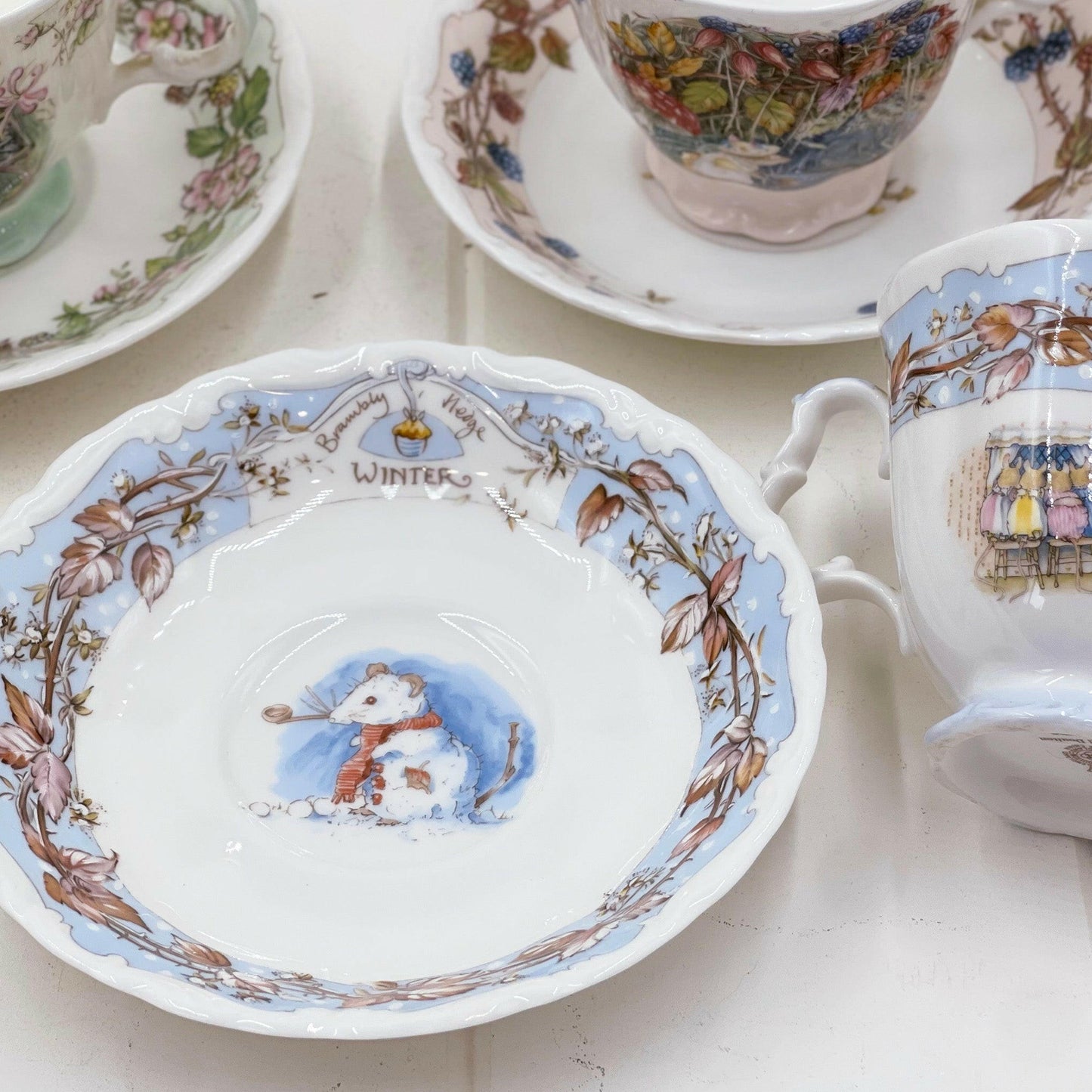 Royal Doulton Brambly Hedge Seasons Duo - Winter - Exquisite Homewares