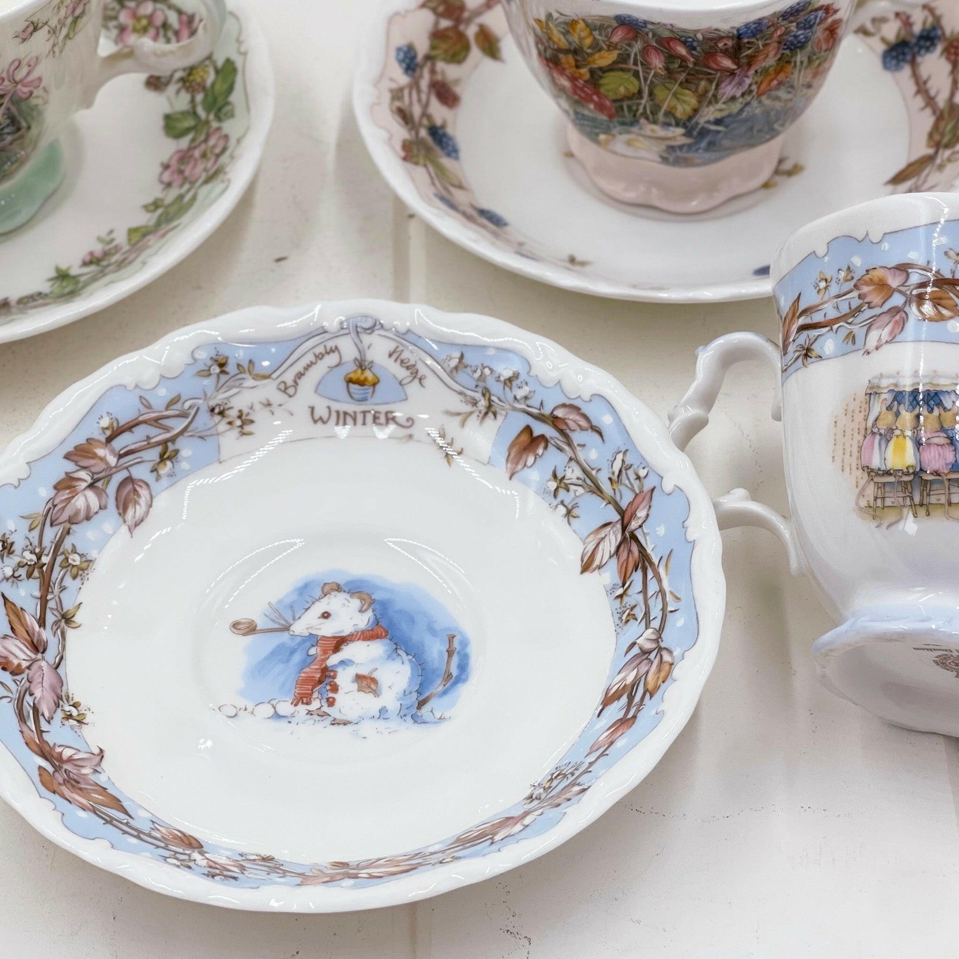 Royal Doulton Brambly Hedge Seasons Duo - Winter - Exquisite Homewares