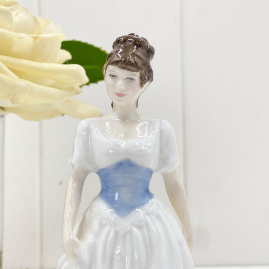 Royal Doulton England Collector's Club MELODY 1998 HN 4117 Figurine - Exquisite Homewares