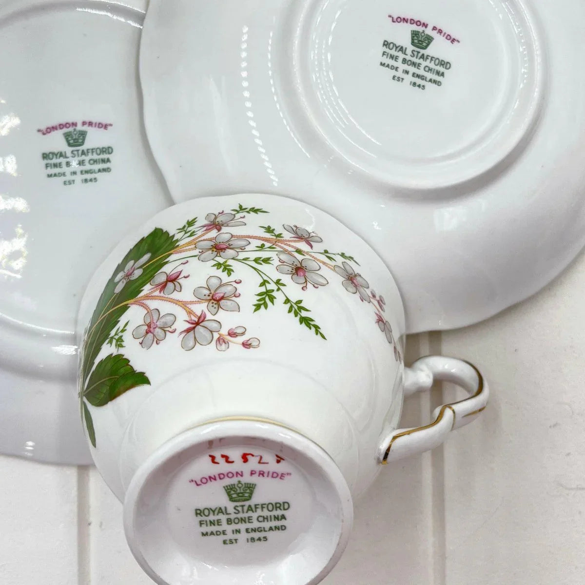 Royal Stafford Vintage London Pride Peach Colourway Trio - Exquisite Homewares 